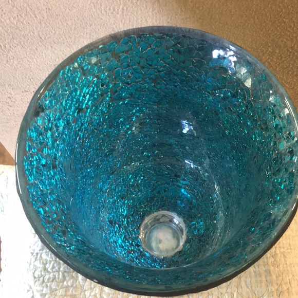 Vase-Turquoise Cut-Glass Gorgeous NEW Neiman Marcus 11.5 x 7 inch Mosaic Unique - Picture 2 of 5